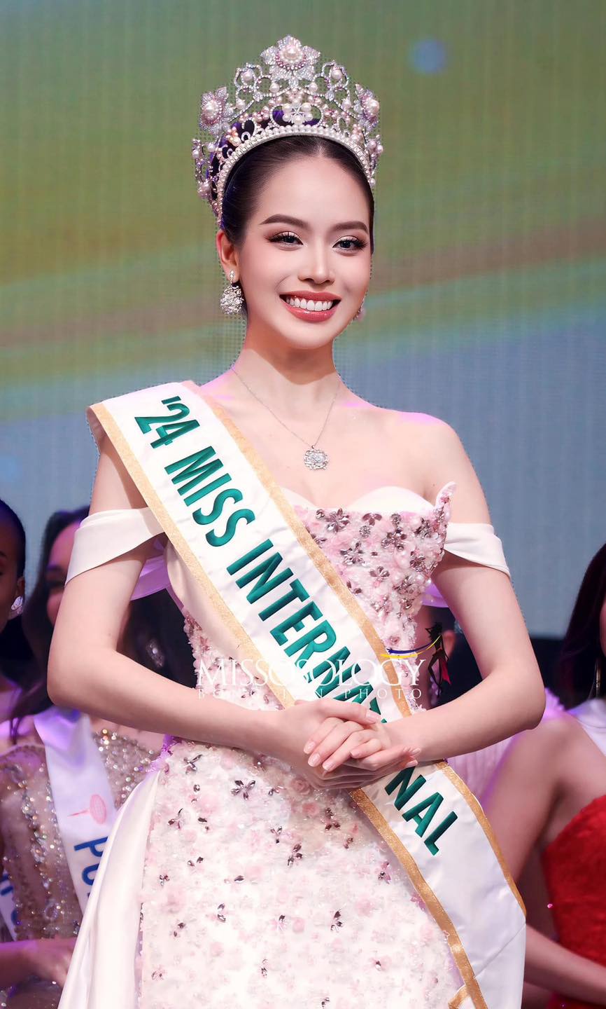 Xôn xao thái độ lạ của Quế Anh sau khi Thanh Thủy đăng quang Miss International- Ảnh 7.