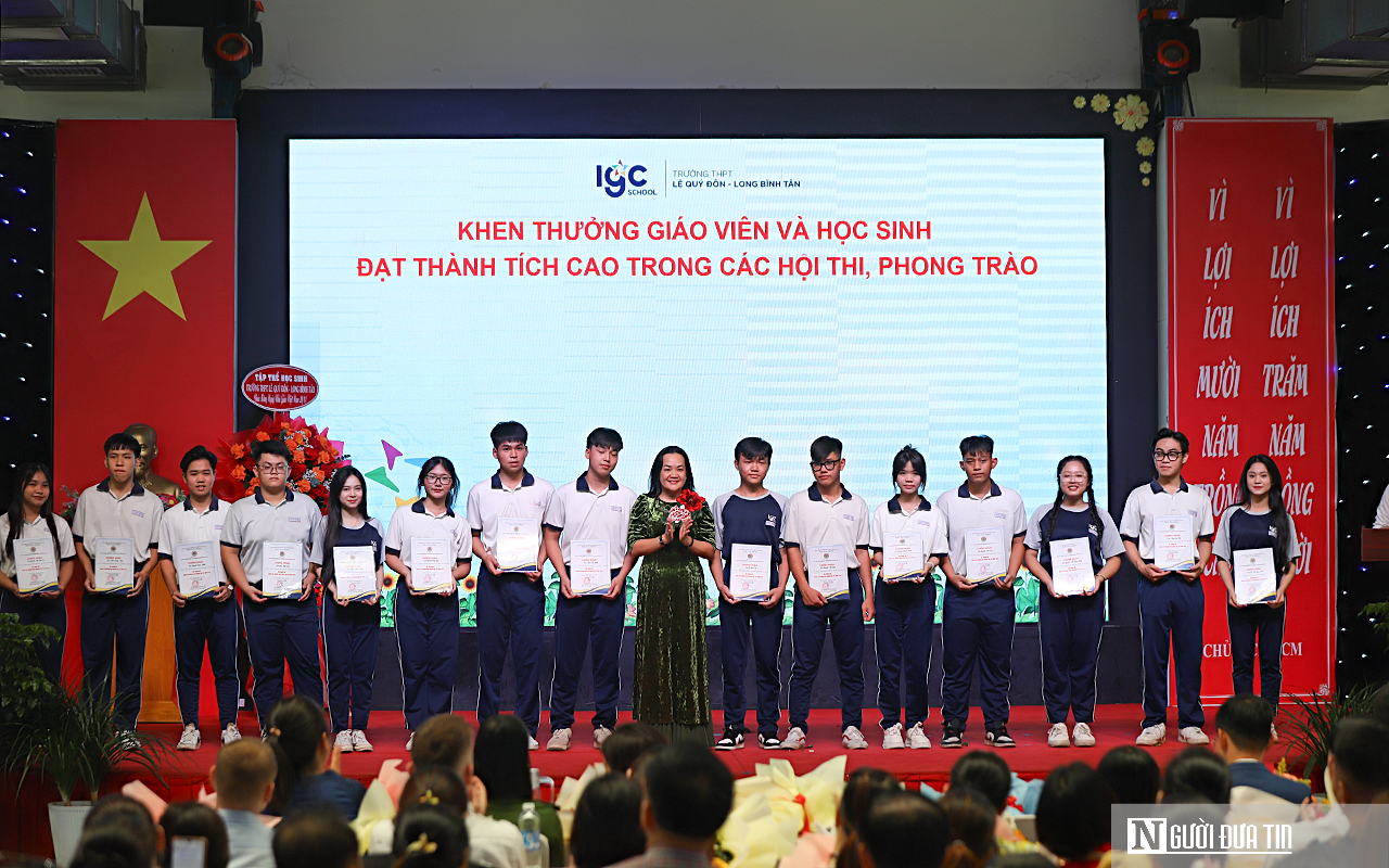 Chủ tịch UBND tỉnh Đồng Nai chúc mừng Ngày Nhà giáo Việt Nam- Ảnh 12.