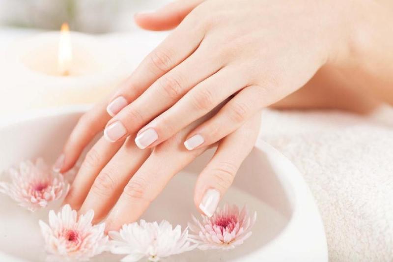 Giới thiệu những mẫu nail Tết 2025 độc đáo