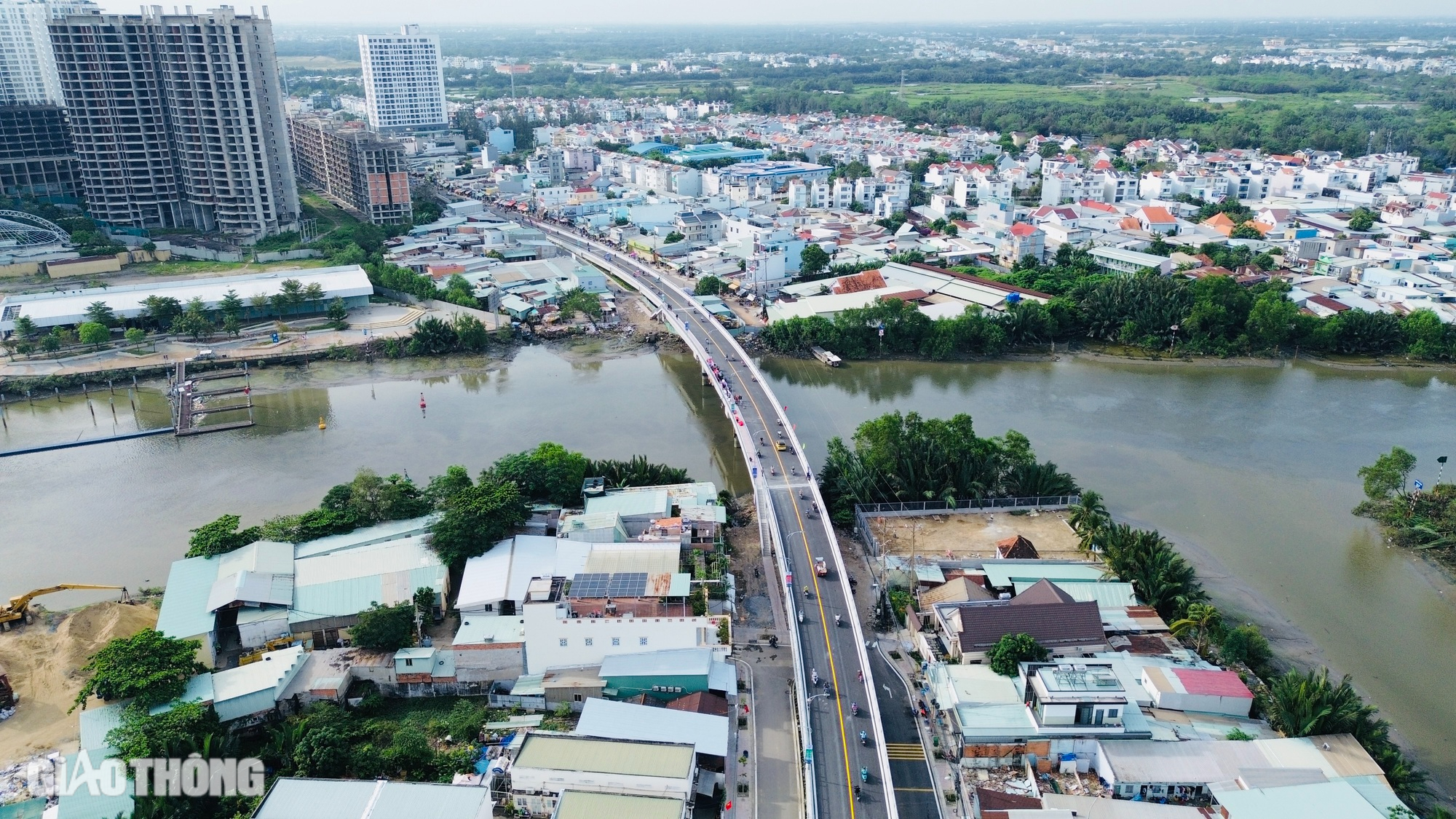 Thông xe cầu Rạch Đỉa, giải tỏa ùn tắc cửa ngõ phía nam TP.HCM- Ảnh 1.