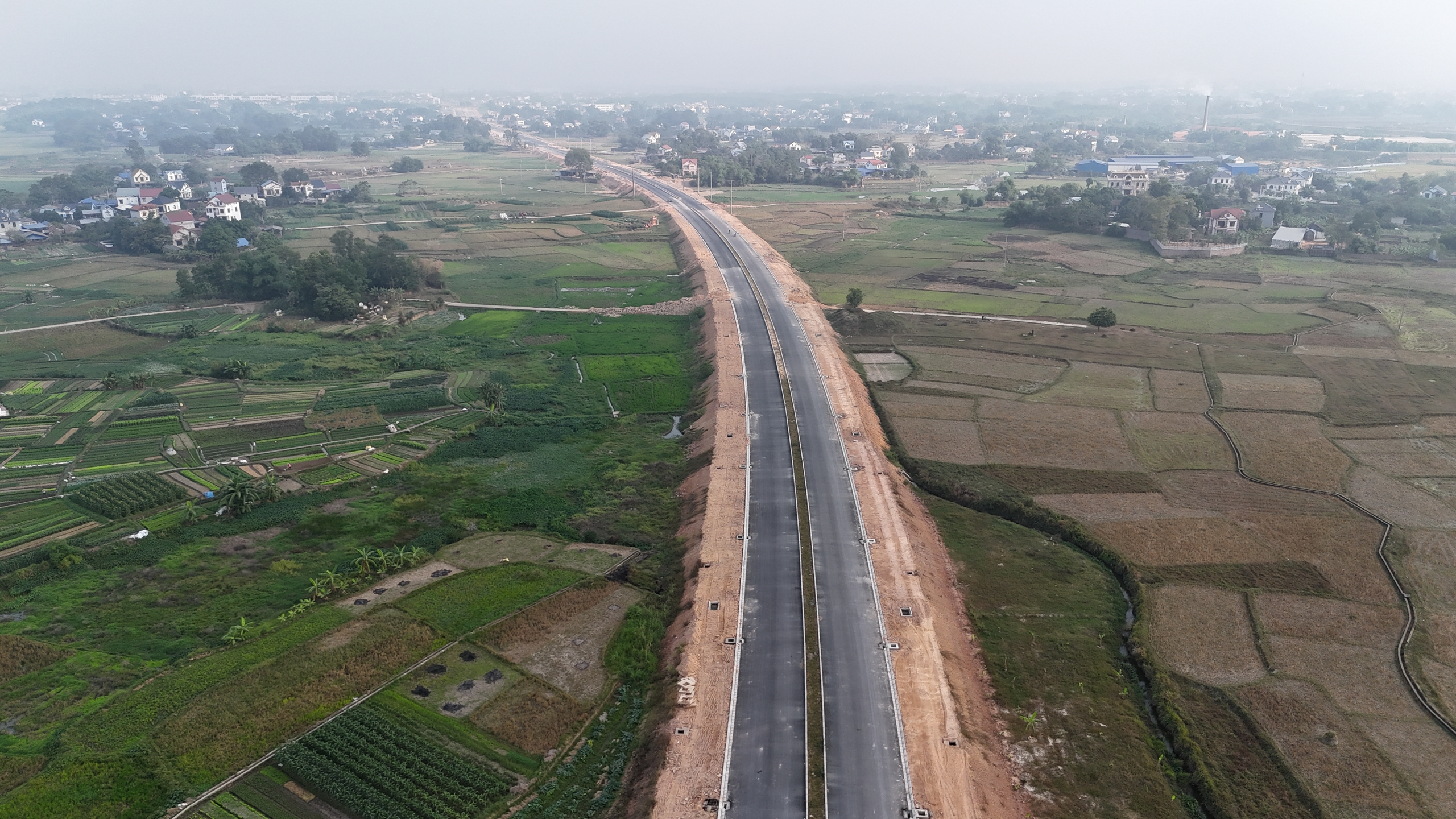 Đường liên kết vùng, nối Bắc Giang với Thái Nguyên và Vĩnh Phúc sắp hoàn thành- Ảnh 3.