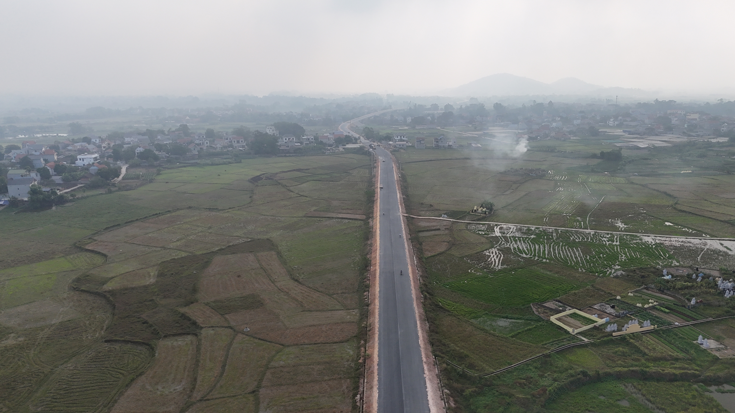 Đường liên kết vùng, nối Bắc Giang với Thái Nguyên và Vĩnh Phúc sắp hoàn thành- Ảnh 4.