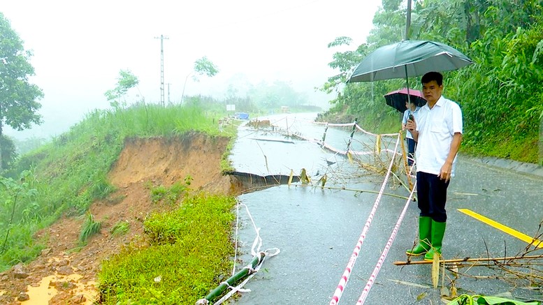 Công bố tình huống khẩn cấp trên 4 tuyến quốc lộ ở Hà Giang- Ảnh 1.