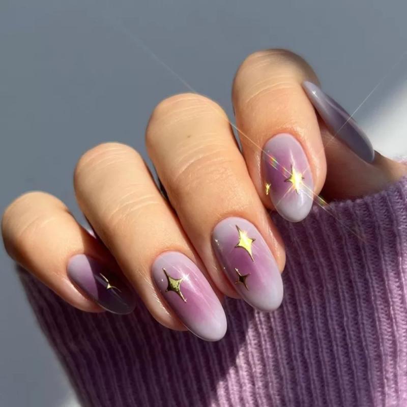 Gợi ý những mẫu nail thu đông đốn tim nhiều chị em