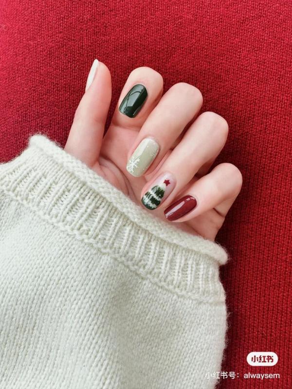 Top 5 mẫu nail noel đẹp đơn giản có thể làm tại nhà