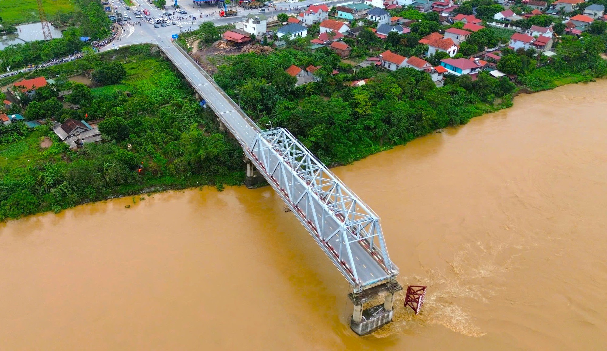 Lập tổ công tác triển khai dự án xây dựng cầu Phong Châu- Ảnh 1.