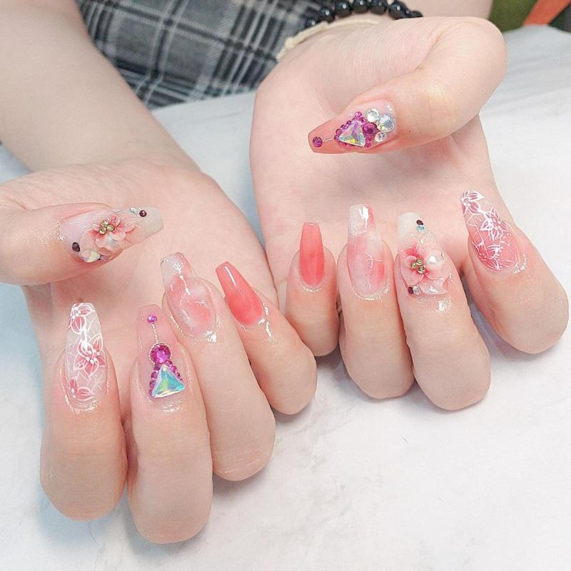 Giới thiệu các tiệm làm nail Tân Phú giá rẻ chất lượng