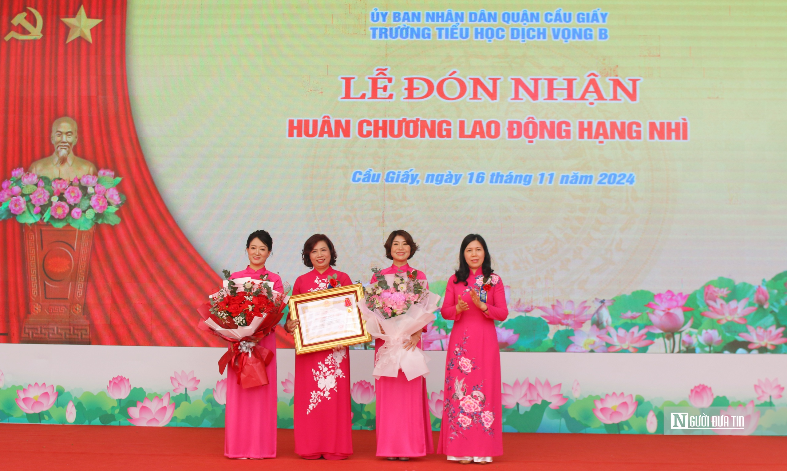 Hà Nội: Trường Tiểu học Dịch Vọng B đón nhận Huân chương Lao động hạng Nhì- Ảnh 4.