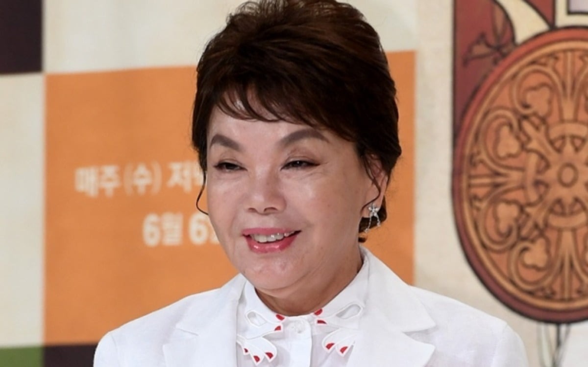 Nữ diễn viên