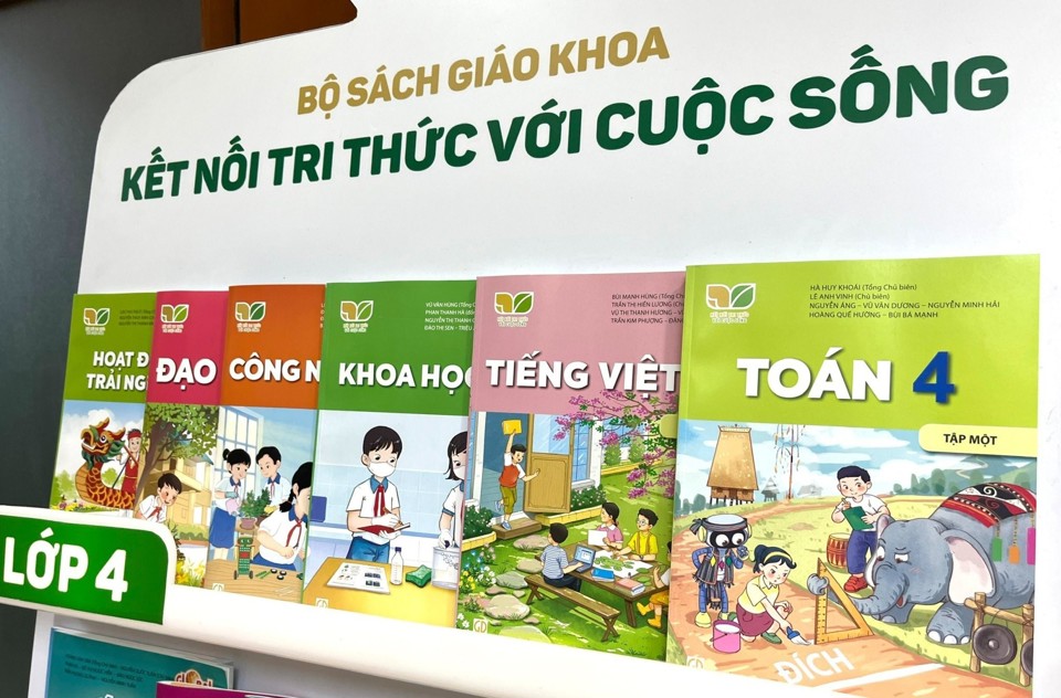 Bóc trần "chiêu bài" giúp sách giáo khoa giả len lỏi vào thị trường- Ảnh 3.