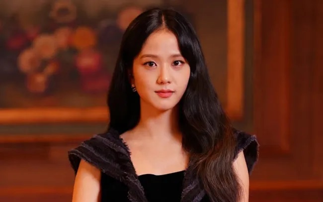 Jisoo (BLACKPINK) sẽ hẹn hò 900 người trong phim truyền hình mới? - Ảnh 1.