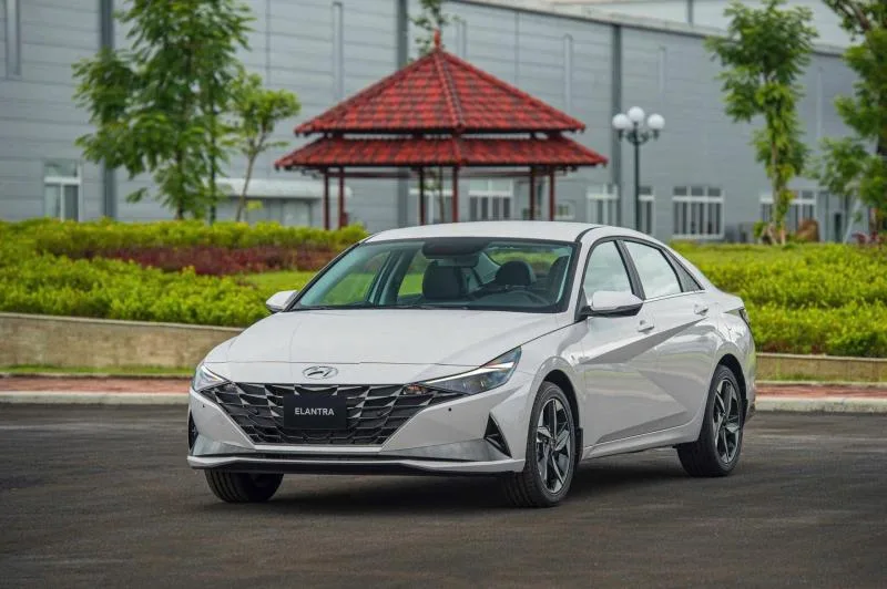 Các thông số về xe ô tô Hyundai Elantra