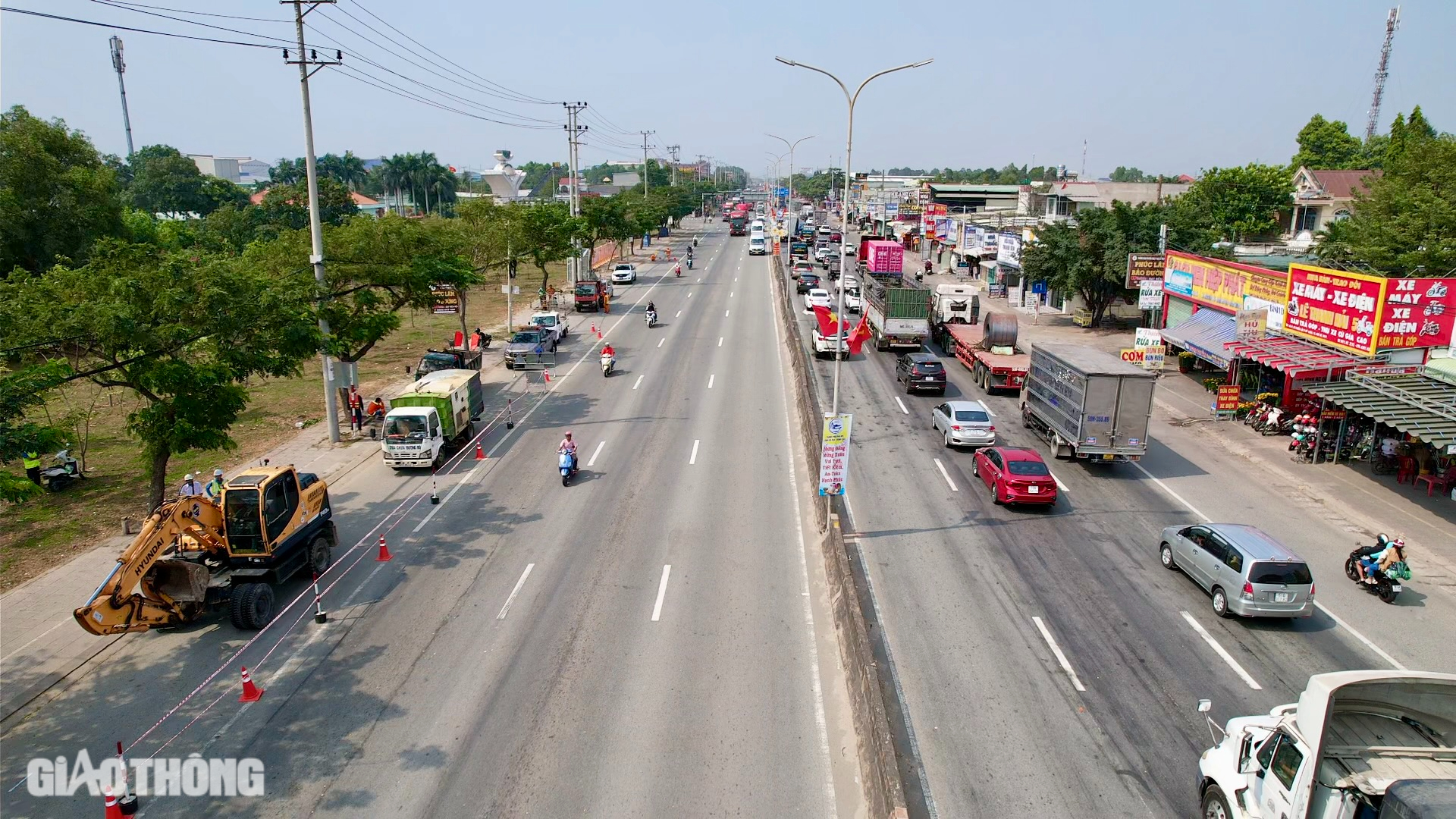 Bắt đầu duy tu hệ thống thoát nước trên QL51- Ảnh 6. Bắt đầu duy tu hệ thống thoát nước trên QL51- Ảnh 6.