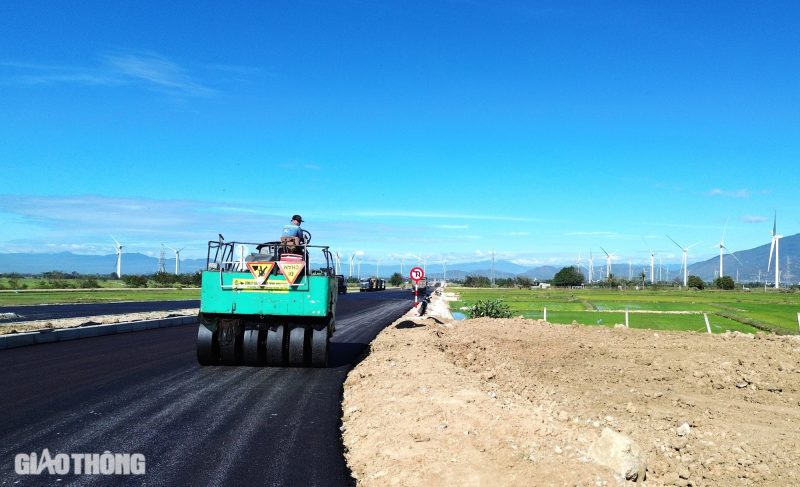 Đường Vành đai phía bắc Ninh Thuận thông xe cuối tháng 6/2025- Ảnh 6. Đường Vành đai phía bắc Ninh Thuận thông xe cuối tháng 6/2025- Ảnh 6.