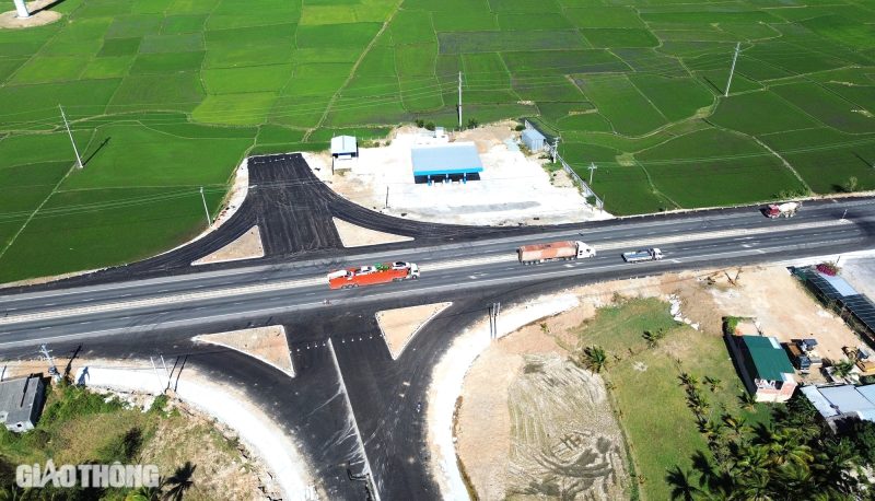 Đường Vành đai phía bắc Ninh Thuận thông xe cuối tháng 6/2025- Ảnh 10. Đường Vành đai phía bắc Ninh Thuận thông xe cuối tháng 6/2025- Ảnh 10.