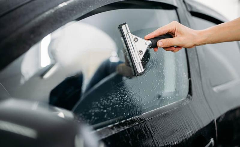 Phim cách nhiệt ô tô là gì? Có nên dùng phim cách nhiệt ô tô