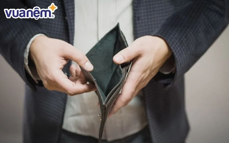cong-danh-tai-loc Vũ Khúc nằm ở vị trí hãm địa thì công danh gặp trắc trở, không kiếm được tiền bạc