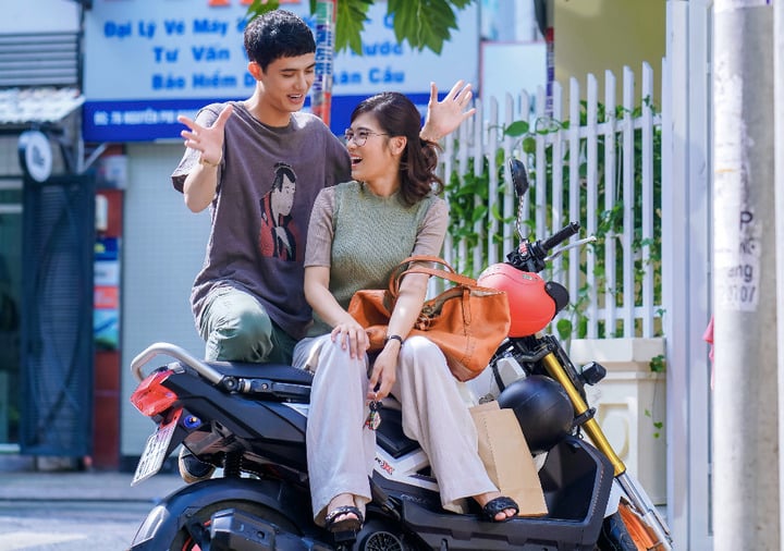 Mỹ nam Việt 'đen đủi' nhất màn ảnh rộng: Đóng 5 phim liên tiếp thua lỗ - Ảnh 2. Mỹ nam Việt 'đen đủi' nhất màn ảnh rộng: Đóng 5 phim liên tiếp thua lỗ - Ảnh 2.