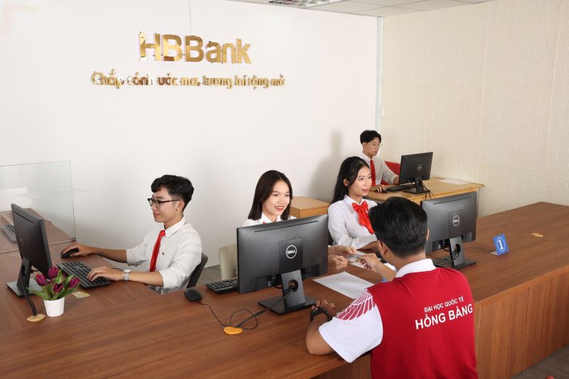HIU tung chính sách học phí đặc biệt năm 2025: Học phí nhẹ nhàng, học bổng ngập tràn- Ảnh 4. HIU tung chính sách học phí đặc biệt năm 2025: Học phí nhẹ nhàng, học bổng ngập tràn- Ảnh 4.