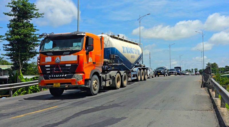 Trình Chính phủ đầu tư gần 9.300 tỷ đồng nâng cấp 3 tuyến quốc lộ tại ĐBSCL- Ảnh 1. Trình Chính phủ đầu tư gần 9.300 tỷ đồng nâng cấp 3 tuyến quốc lộ tại ĐBSCL- Ảnh 1.