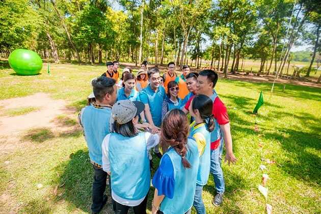 team-building-tai-cong-vien-gia-dinh_optimized tổ chức team building gần TP Hồ Chí Minh