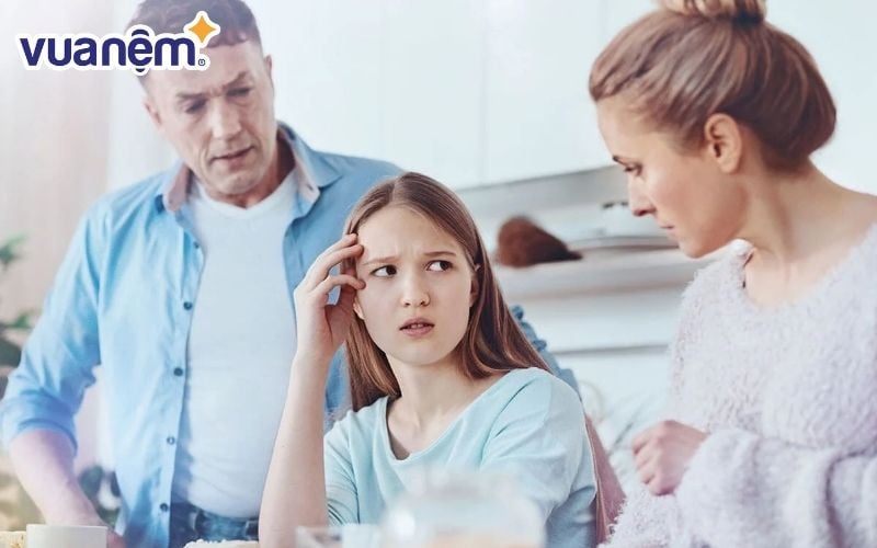 vu-khuc-cung-phu-mau Sao Vũ Khúc, Phá Quân đồng cung: Bất hòa với cha mẹ, thường xuyên khắc khẩu