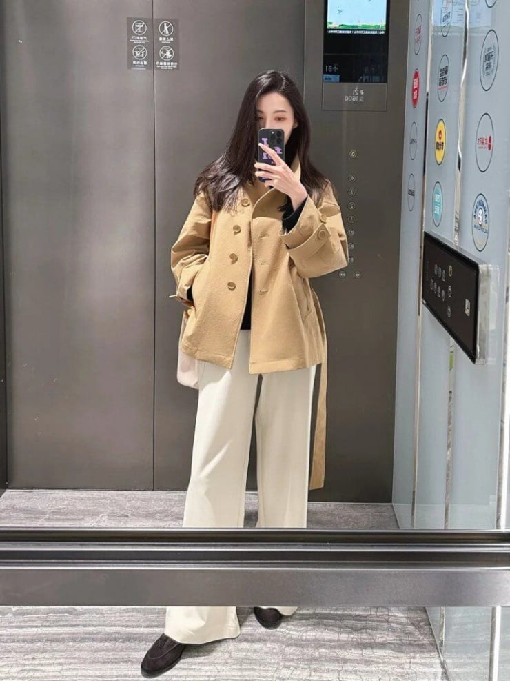 aokhoac6-0841 Hãy thử một chiếc trench coat dáng lửng