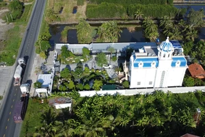 Biệt thự lộng lẫy ở Cà Mau trước nguy cơ bị tháo dỡ vì chủ nhà hết tiền đóng thuế