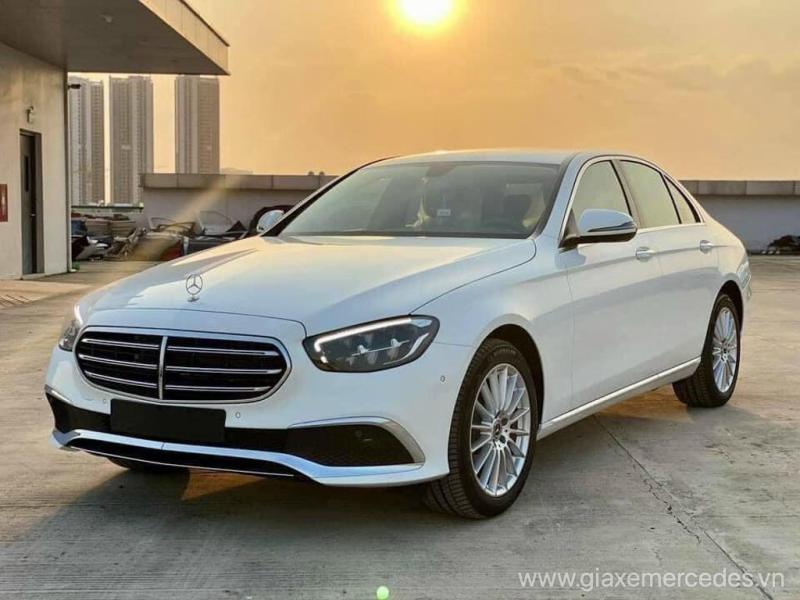 Lý do nên lựa chọn xe Mercedes? Tính năng nổi bật của dòng xe Mercedes