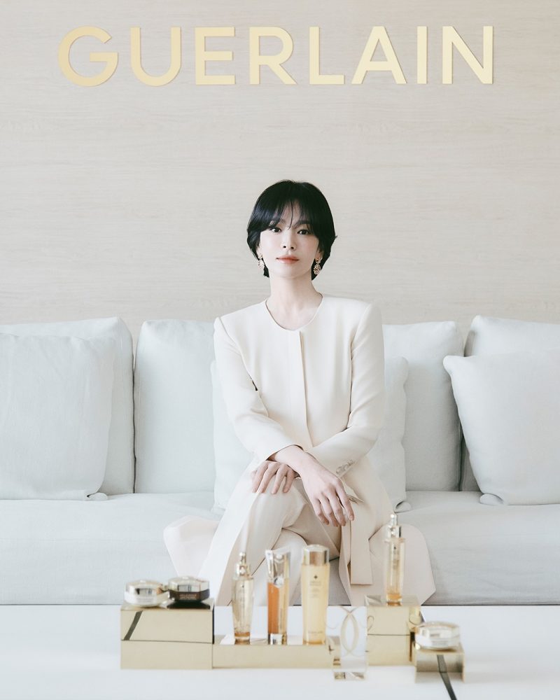 Tìm ra bảo bối trẻ xinh trong nhà tắm của Song Hye Kyo, hoá ra là hãng con gái Việt mê tít- Ảnh 4. Tìm ra bảo bối trẻ xinh trong nhà tắm của Song Hye Kyo, hoá ra là hãng con gái Việt mê tít- Ảnh 4.