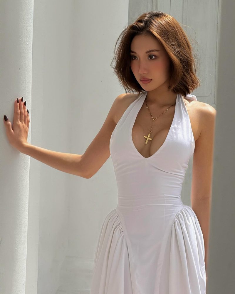 Thiếu phu nhân là hot beauty blogger, clip dưỡng da nào trông cũng xịn và nhiều tiền- Ảnh 6. Thiếu phu nhân là hot beauty blogger, clip dưỡng da nào trông cũng xịn và nhiều tiền- Ảnh 6.