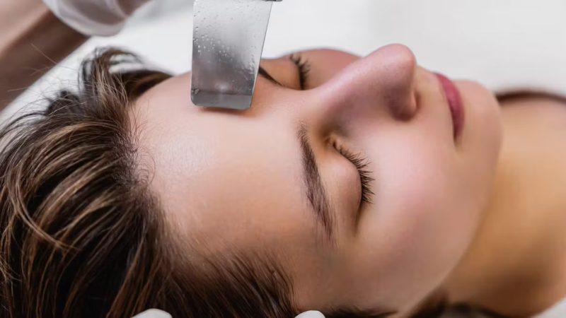 Bí quyết chăm sóc da giúp thu nhỏ lỗ chân lông - Ảnh 1. Bí quyết chăm sóc da giúp thu nhỏ lỗ chân lông - Ảnh 1.