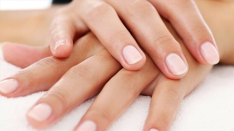 mongtay2-0917 Vitamin E, collagen, chiết xuất thảo mộc giúp tăng cường độ chắc khỏe cho móng
