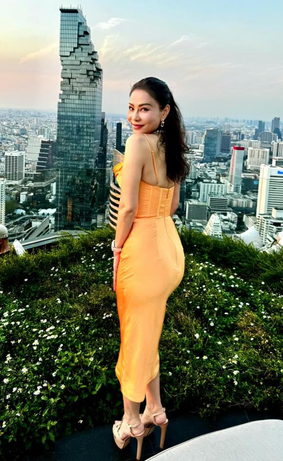 Thu Minh lên tiếng khi bị nghi bơm vòng 3 quá đà