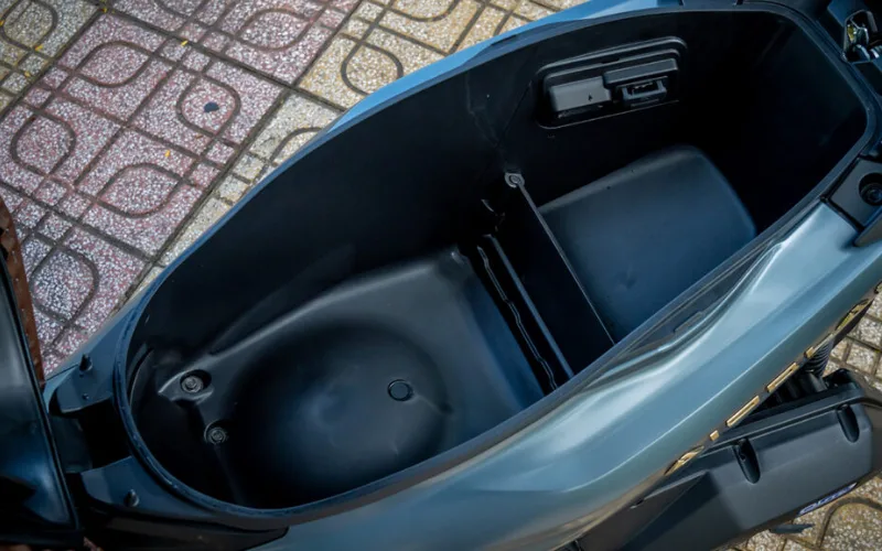 honda-airblade-2025-12-png