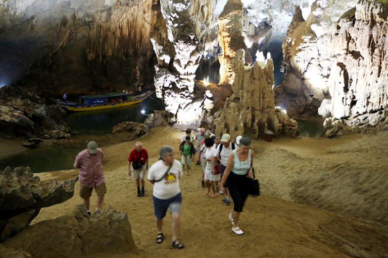 Tour Quảng Bình 2 ngày Tour Quảng Bình 2 ngày