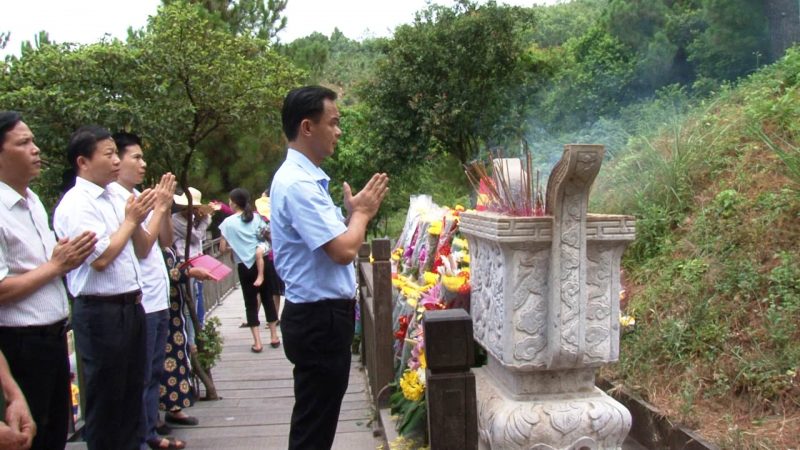 Tour viếng mộ Võ Nguyên Giáp 1 ngày Tour viếng mộ Võ Nguyên Giáp 1 ngày