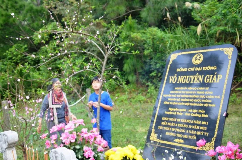 tour vieng mo vo nguyen giap 1 ngay 4 jpg