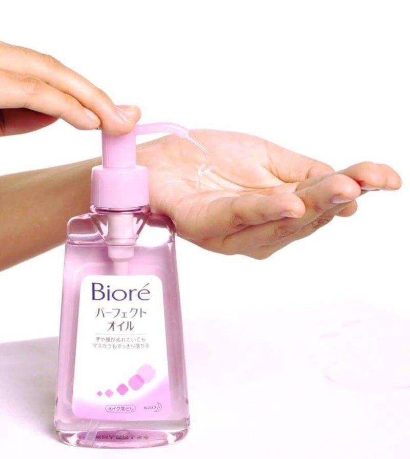 5 sai lầm khi tẩy trang khiến da bít tắc, lão hóa nhanh chóng - Ảnh 8. 5 sai lầm khi tẩy trang khiến da bít tắc, lão hóa nhanh chóng - Ảnh 8.