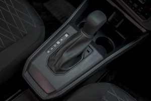 Khi nào nên dùng số N trên xe ô tô tự động? Hướng dẫn chi tiết