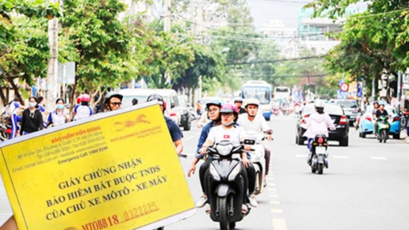 bao-hiem-xe-may-mua-nhung-quen-1252 Cử tri kiến nghị bỏ quy định người dân phải mua bảo hiểm bắt buộc trách nhiệm dân sự khi đi xe máy