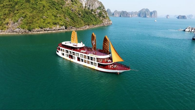 Tour du thuyền Emperor Nha Trang Tour du thuyền Emperor Nha Trang