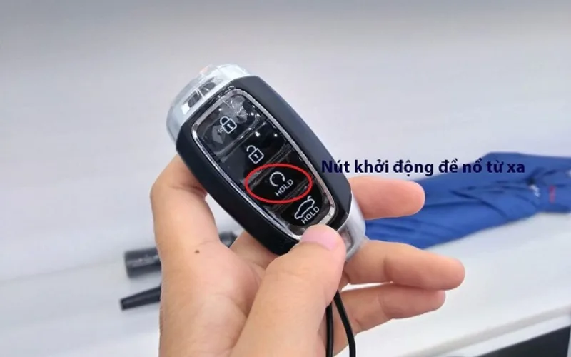 cac-tinh-nang-an-tren-o-to-ban-da-biet-chua-2-png Khởi động động cơ từ xa