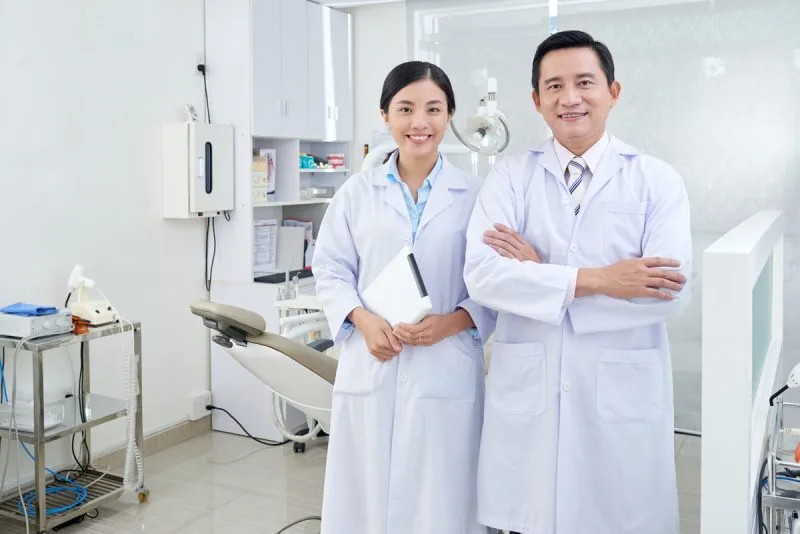 Bác sĩ chuyên khoa 1 lĩnh vực nha khoa có thể chẩn đoán và điều trị các ca bệnh khó