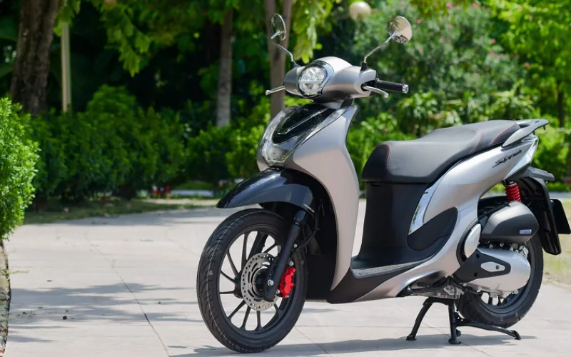 honda-sh-mode-2-png Honda SH Mode 2025 sau nâng cấp vẫn mang đến thiết kế sang trọng và đẳng cấp cùng tiện ích hiện đại
