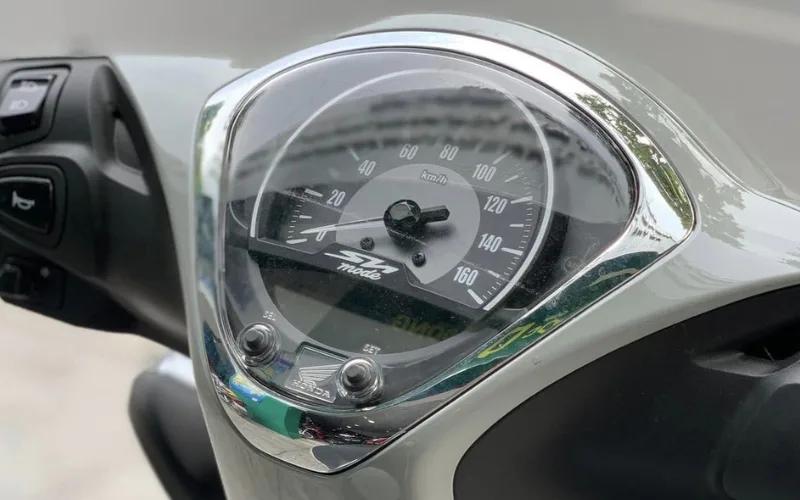 honda-sh-mode-8-png Đồng hồ hiện đại