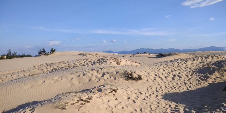 Vui chơi giải trí ở Quảng Bình Vui chơi giải trí ở Quảng Bình Đồi cát Nhân Trạch