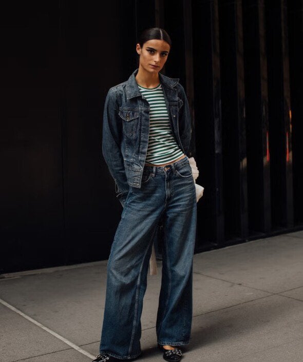 quanjeans1-0858 Bạn có thể phối quần này với áo len oversized để có vẻ ngoài phóng khoáng hoặc kết hợp với blazer dáng jeans