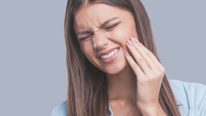 Bị nhức răng phải làm sao? Cách giảm nhức răng tại nhà
