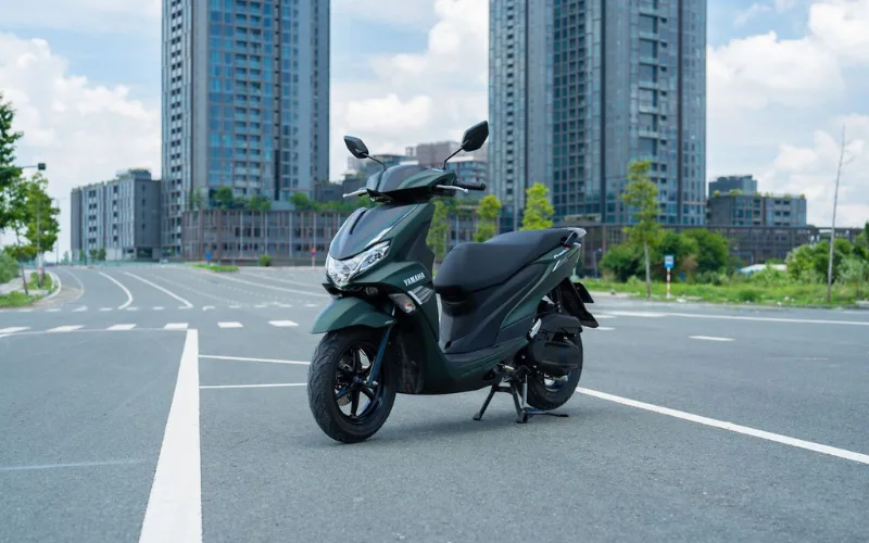 yamaha-freego-13-png 02 phiên bản của xe chỉ chênh lệch khoảng 3,5 triệu nhưng có nhiều khác biệt về trang bị tiện ích và an toàn